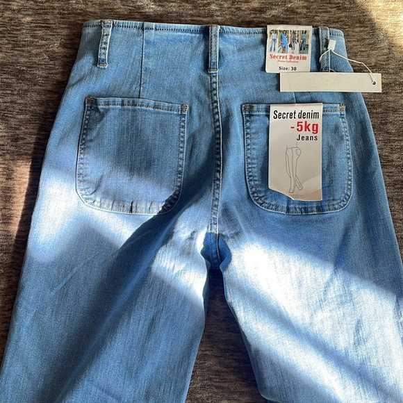 NWT stretch jeans size 38 (Medium) - Picture 8 of 8
